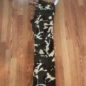 Drop skin camouflage pants